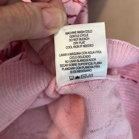 Basic edition size XL pink with red flowers button front cardigan GUC - Picture 6 of 8